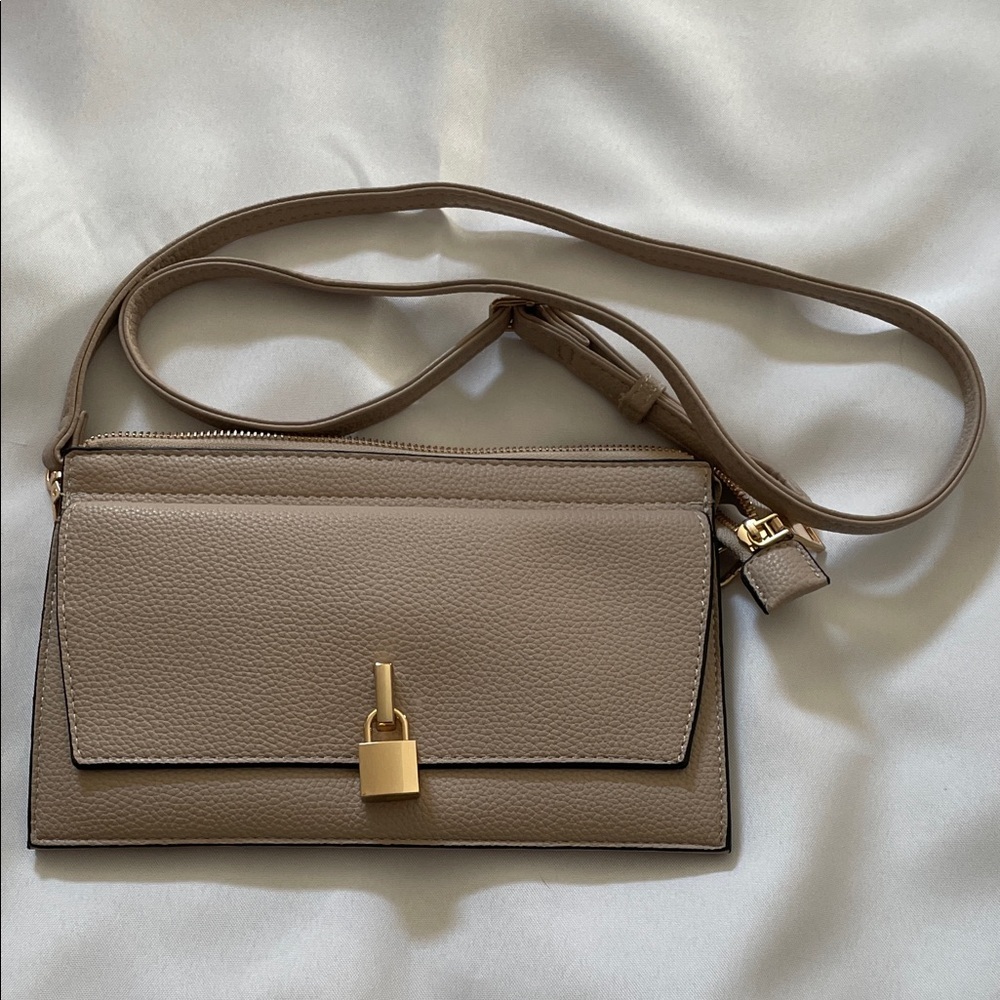 NWOT Small Crossbody